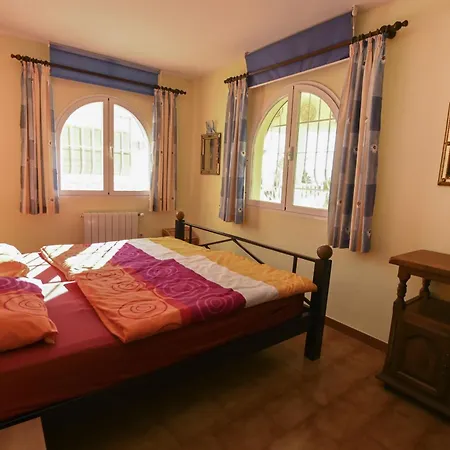 Costeres 2a Chalet *